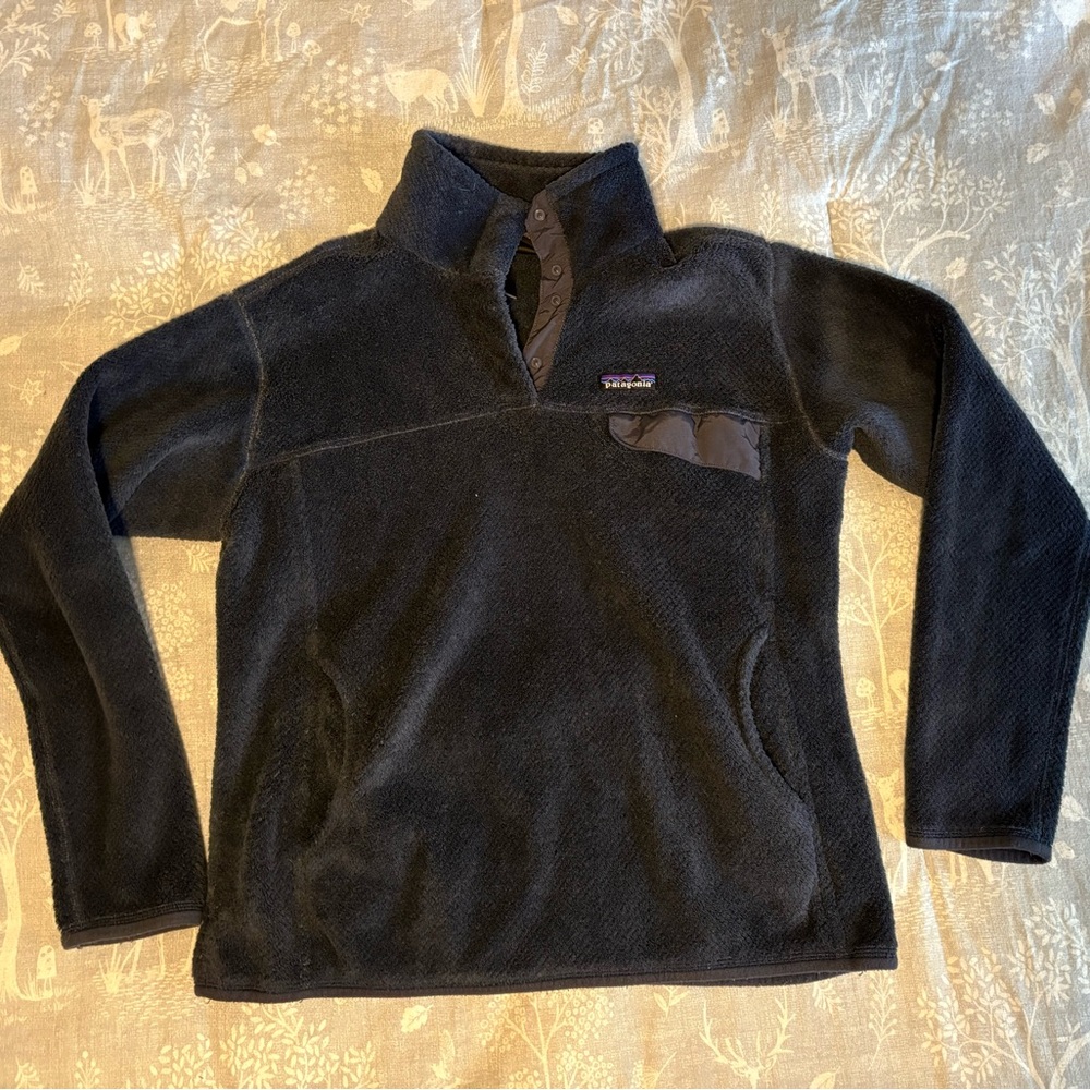 Patagonia Navy Women’s Sweatshirt